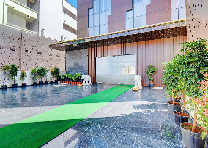 Palette Hotel Chakank9