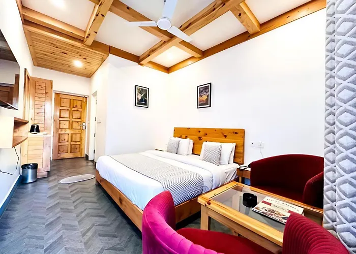 Dwaper Retreat A Premium Property Near Mall Road Mussoorie