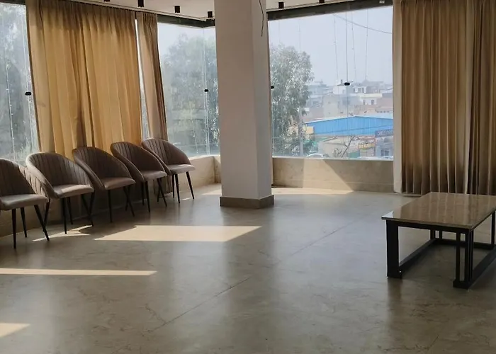 Rr Hotal Sirsa Haryana