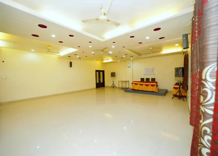 Hotel Sai Palace Executive Lodging