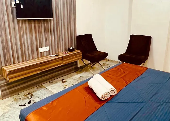 Hotel Yash Residency