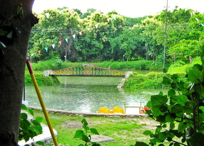 Star Key Point Resort - A Unit Of B Square Hospitality