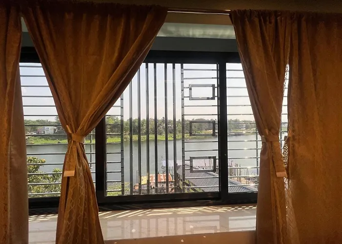 Hotel Raj