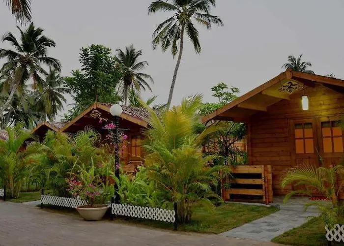 Majestic Beach Comforts - Beachfront