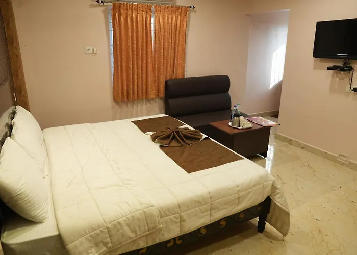 Hotel Amirtham