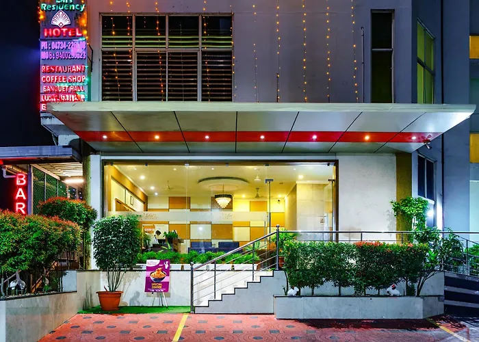 Hotel Lals Residency, Adoor