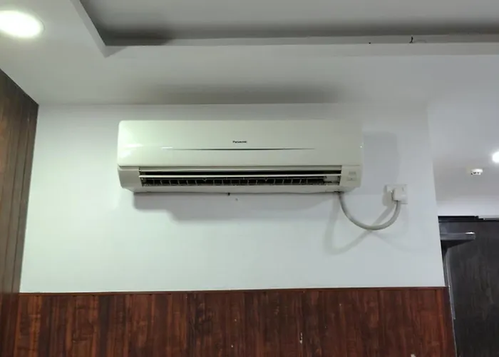 Hotel De Fairmounts Plaza Near Igi Airport Delhi