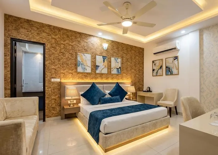 Hotel Sky Nest Suites Near Delhi Igi Airport