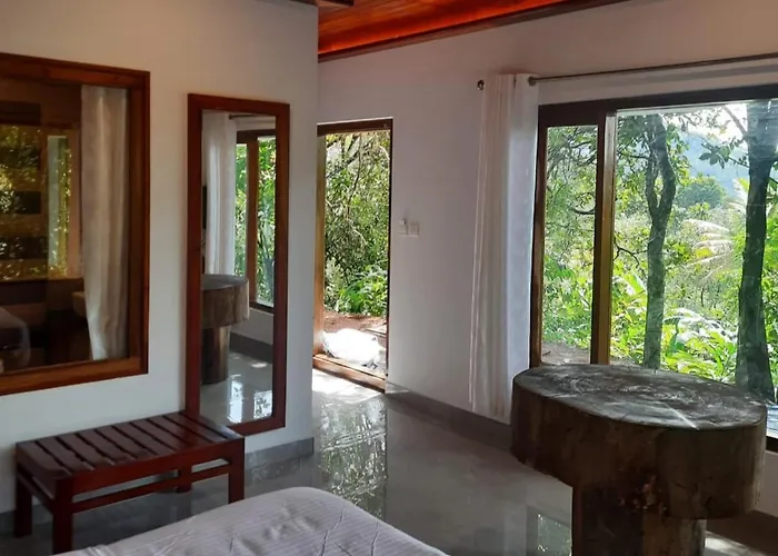 Kurinjiyil Farmstay Munnar