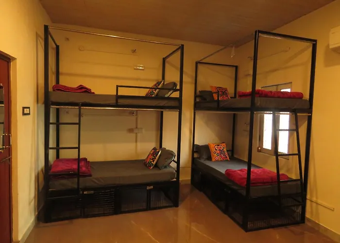 Hashtag Traveler'S Varanasi- Hostel & Cafe Near Assi Ghat