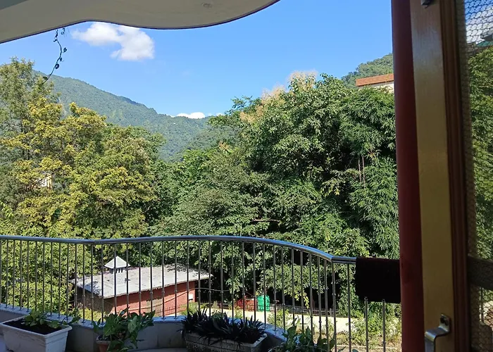Pennylane Hotel - Aesthetic Rooms With Pottery Studio, Artshala, Garden Cafe, Free Airport Pickup For 7 Or More Nights Bookings