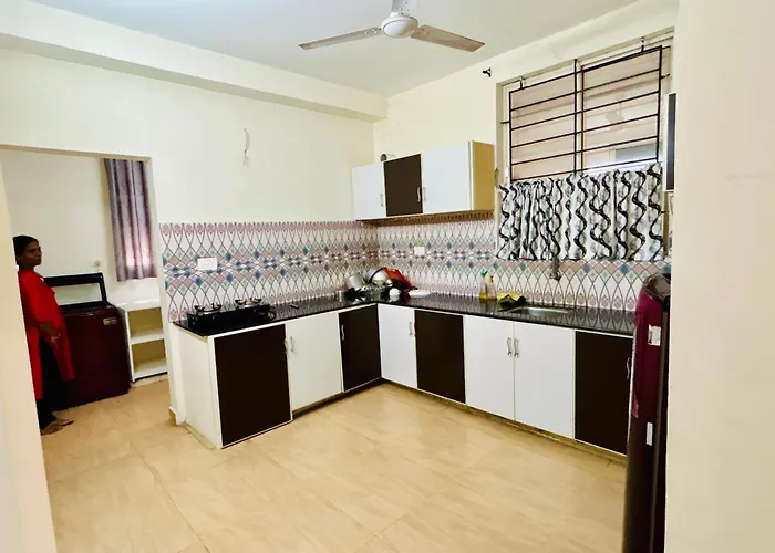 Immanuel Homestay, Kalathipady, Kottayam, Flat B