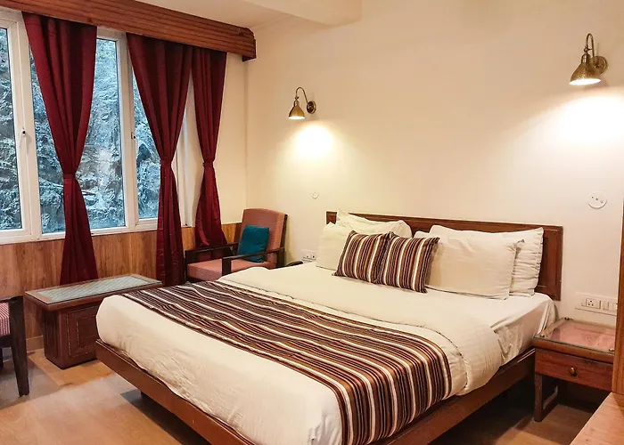 The Three Oaks Boutique Hotel