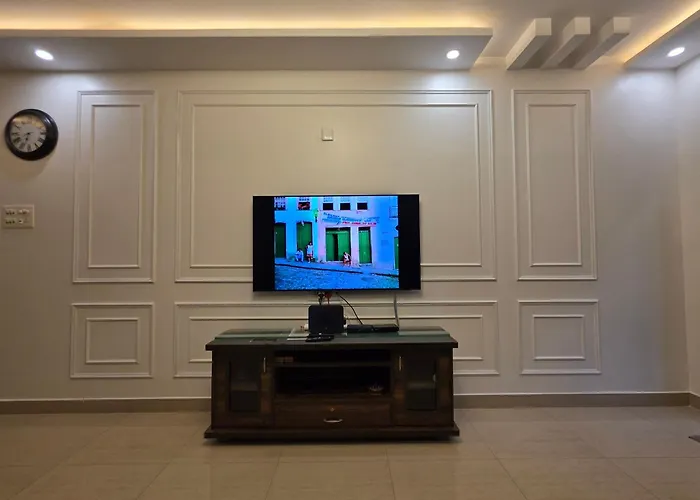 305 Home Stay