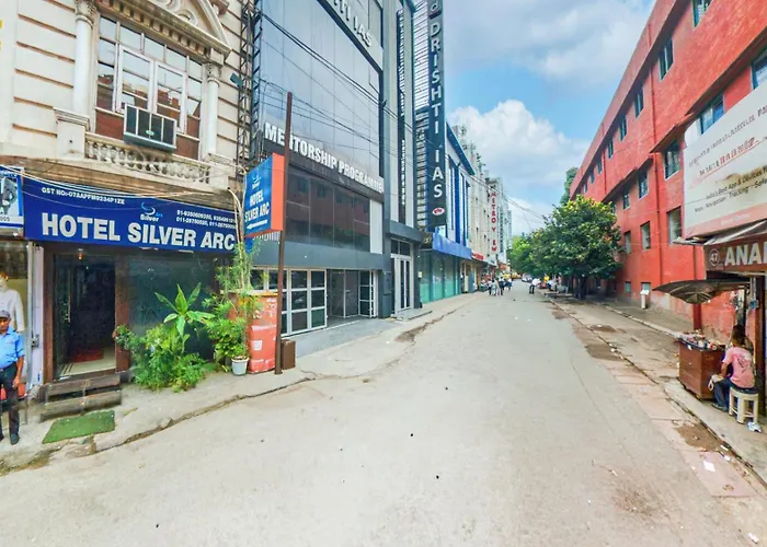 Hotel Silver Arc - Near Karol Bagh Metro Station Delhi 
