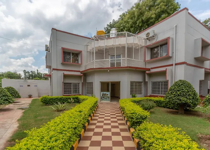 Kstdc Hotel Mayura Chalukya, Badami