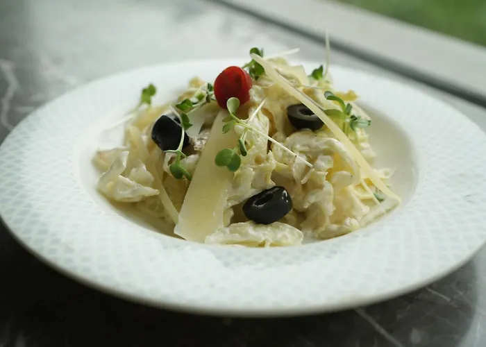 Radisson Blu Marina Hotel Connaught Place