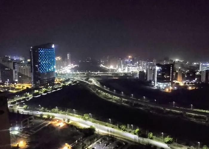 Boutique Studio Apartment Near Noida Expressway, Metro, It Hub, Expomart