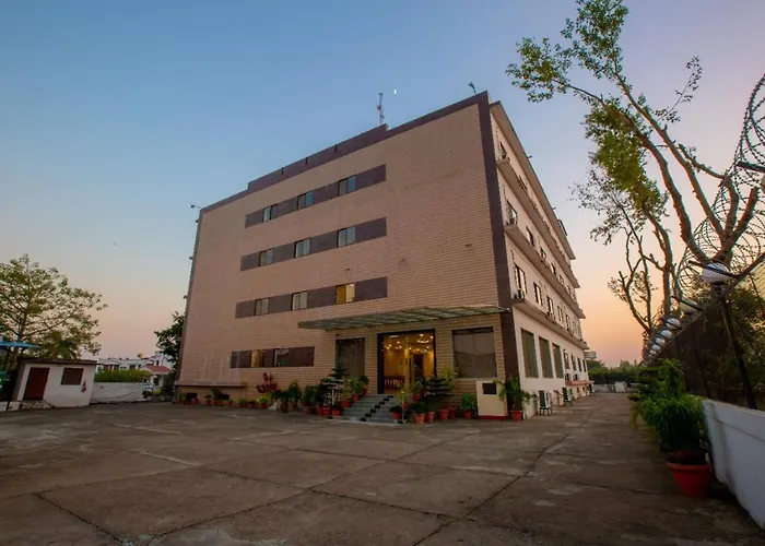 Hotel Sravasti Residency