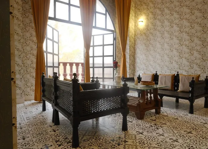 Qila Hotel