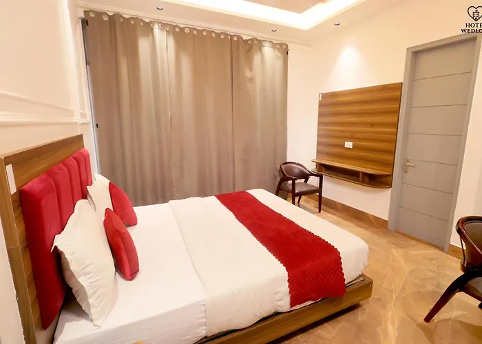 Hotel Wedlock Grand Suites Gurgaon