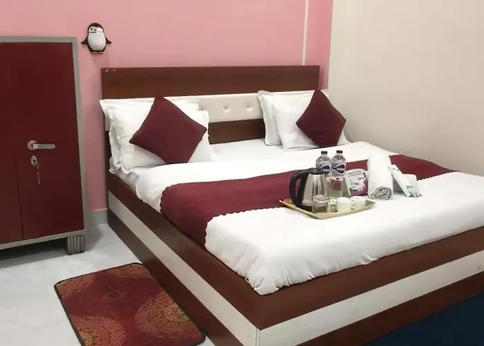 Room In Only 999 Front Of Ram Mandir Gate"" Tha Rudra Prabha Inn""