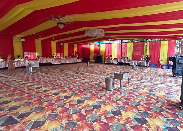 Hotel Grand Barrack