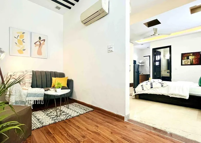 Olive Service Apartments - Greater Kailash