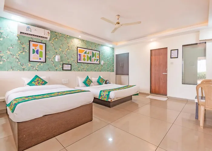 Treebo Kuber Palace With Swimming Pool