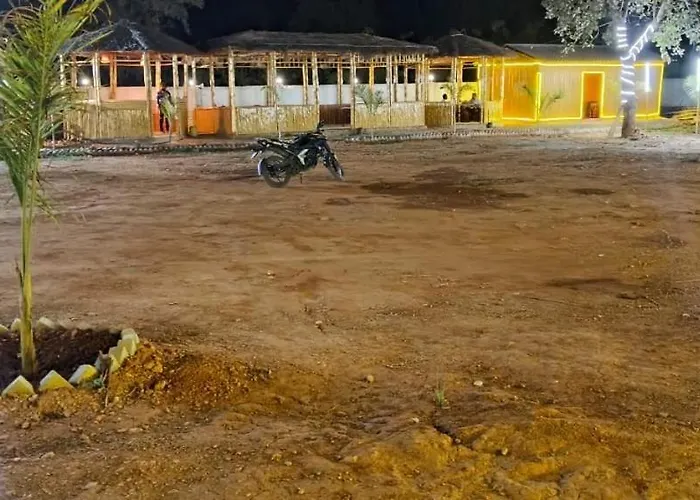 Bagiya Hut Resort