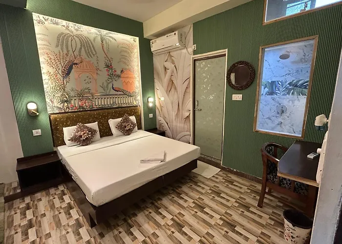 Max Guest House Agra 