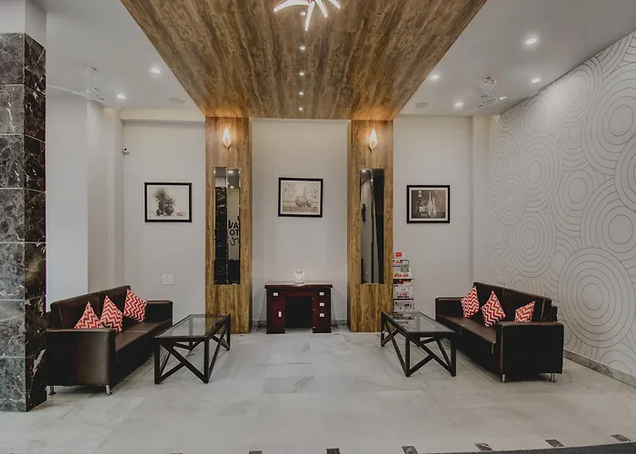 Collection O Rajdhani Hotel