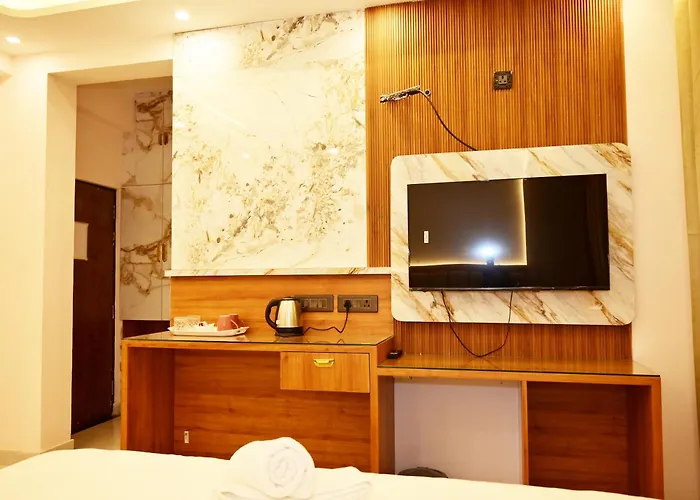 Hotel Shiv Palace