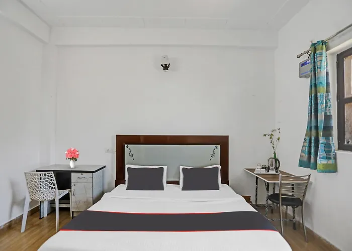 Hotel Naveen Stay