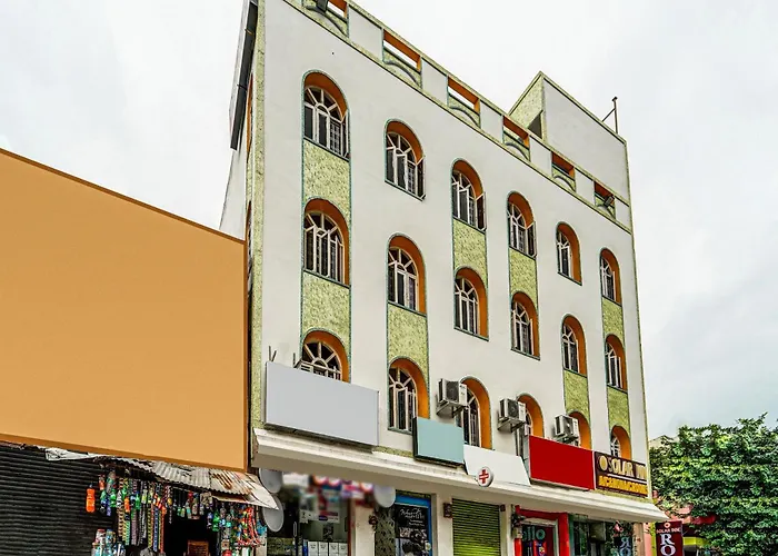 Hotel O Solar Inn