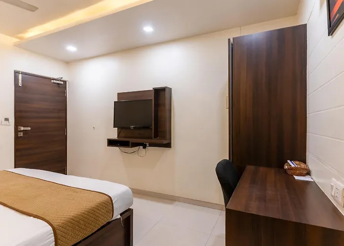 Hotel Ashish