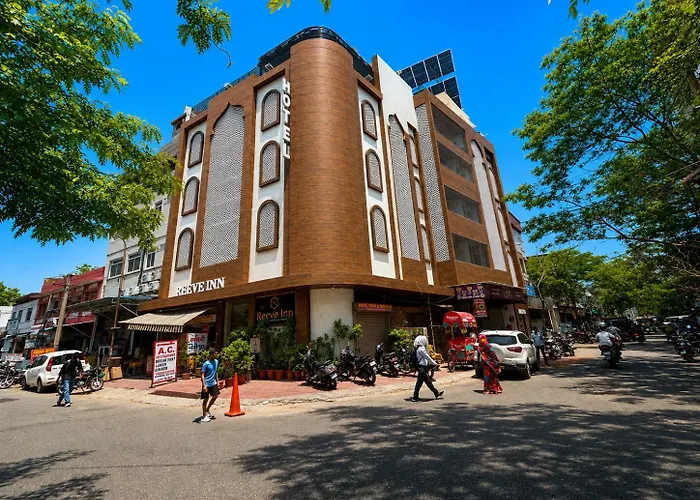 Hotel Reeve Inn