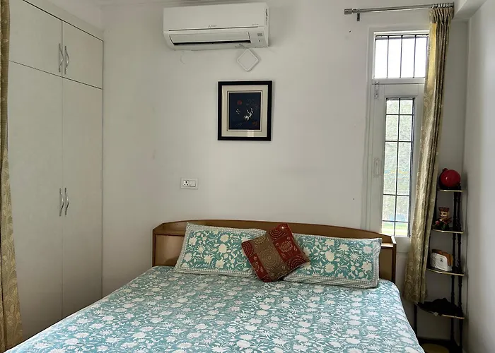 Cozy Nest Independent Apartment - Government Of India Certified B&B