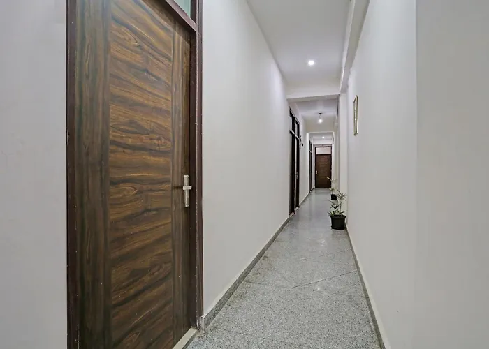 Hotel O Stanley Falls Gurgaon
