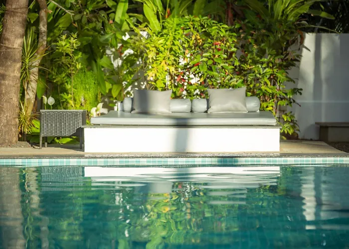 Pont Bleu Suites Riverside&Pool