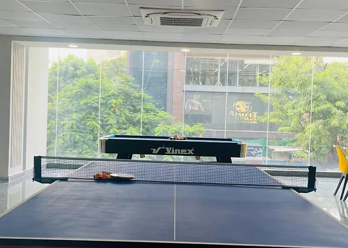 Bluo 1Bhk Suite - Balcony, Lift, Gym, Parking Gurgaon