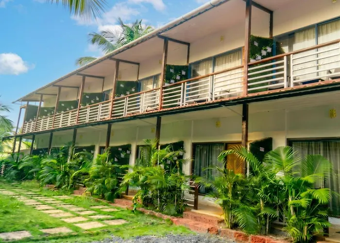 Yogitree Beach Resort & Cafe - 100M From Morjim Beach