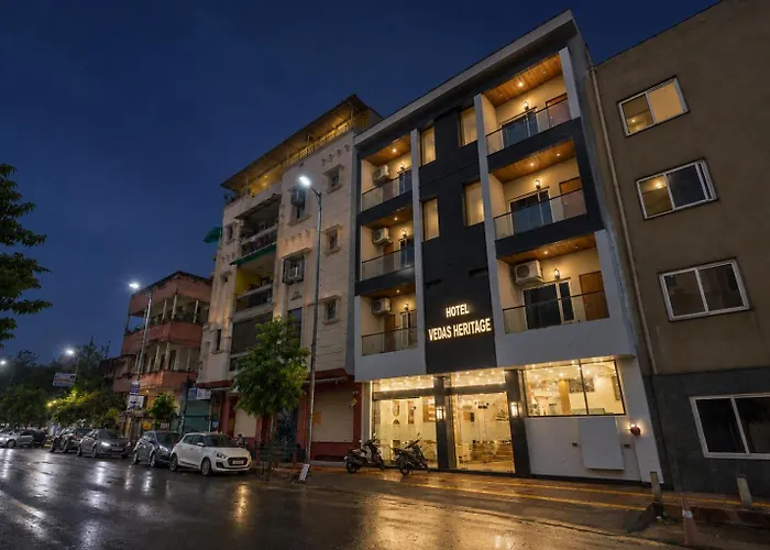 Hotel Vedas Heritage - Karol Bagh - Newly Renovated