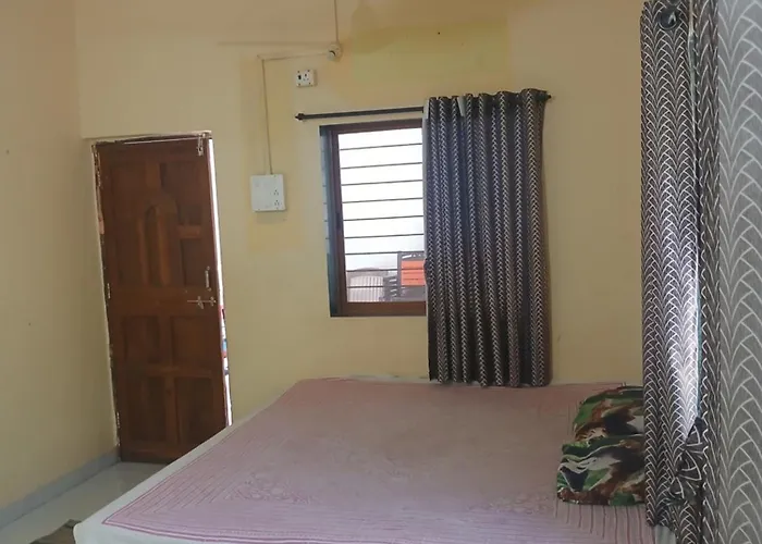 Ballaleshwar Cottage