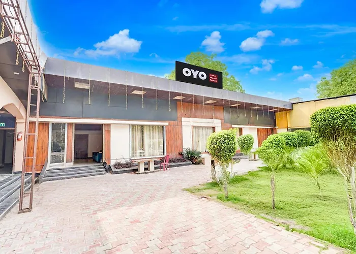 Hotel O Mayur Resort Mathura