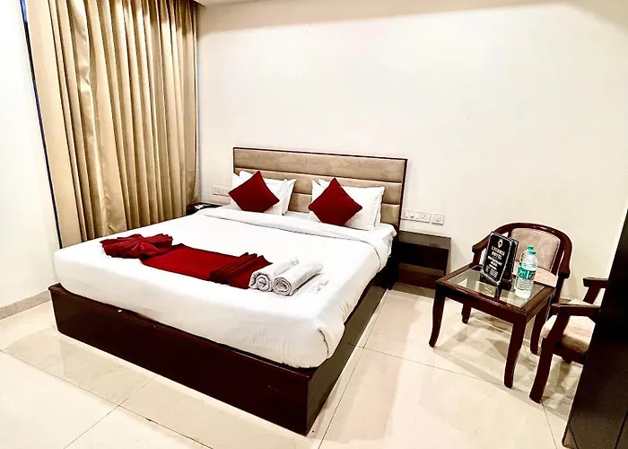 Hotel Lycoris Zirakpur Chandigarh !! Main Highway Hotel ! Lift ! Large Parking ! Premium Ac Rooms ! Traveler Choice