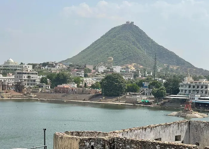 Mayur Guest House