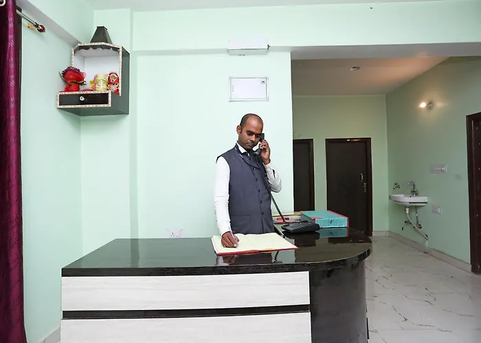Hotel O Near Anisabad Golambar