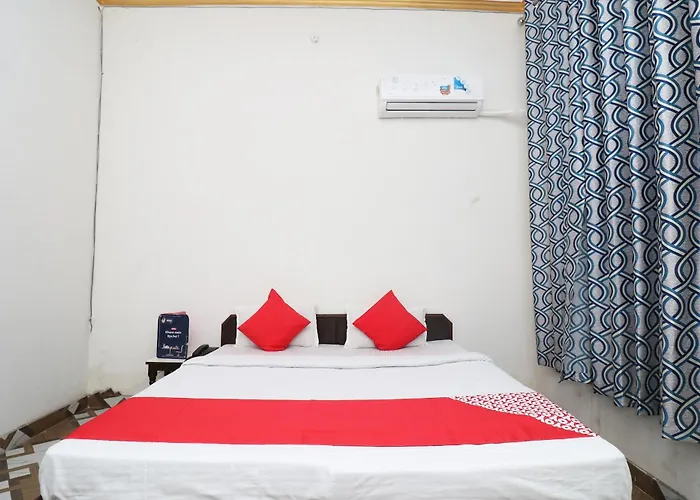 Hotel O U Inn