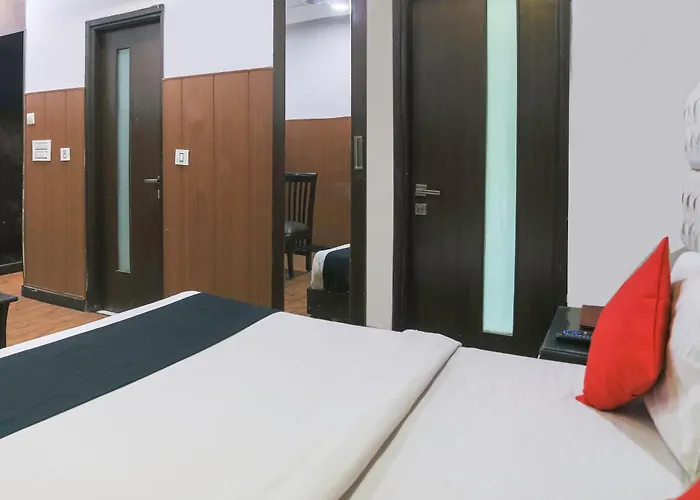 Hotel O Arora Shoppers Park
